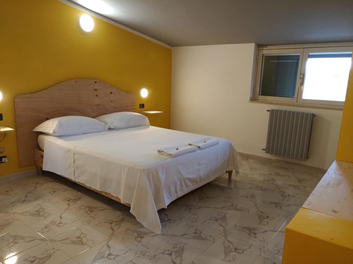 Hotel Villa Pirotta Sannicandro di Bari ภายนอก รูปภาพ