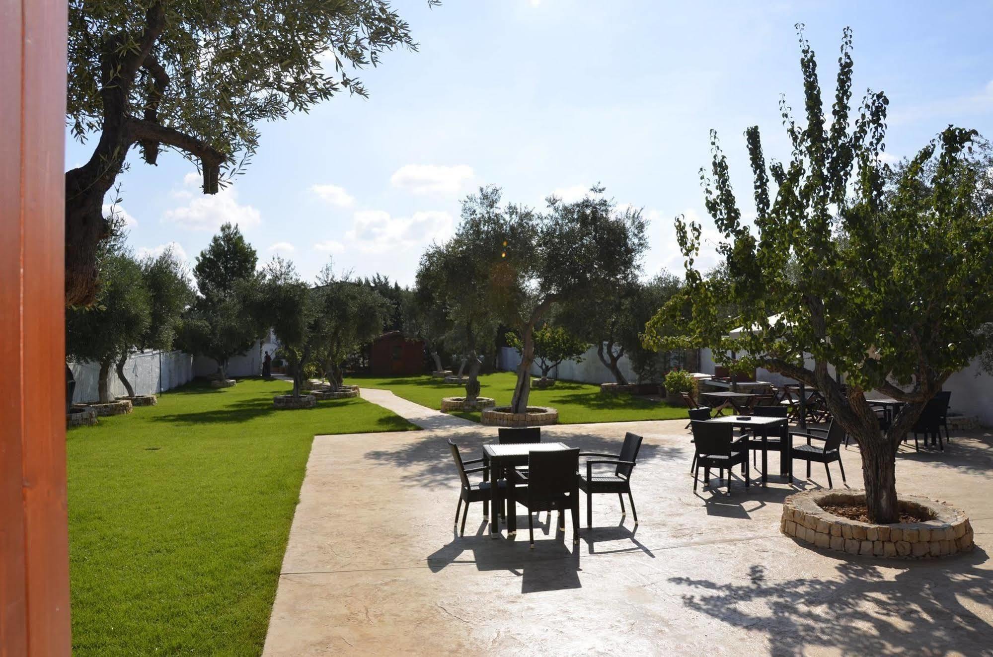 Hotel Villa Pirotta Sannicandro di Bari ภายนอก รูปภาพ